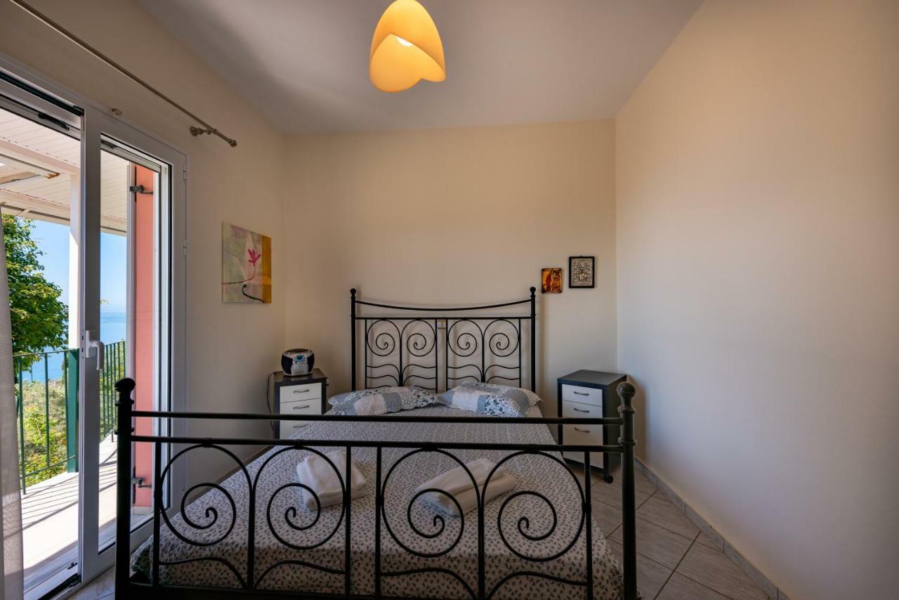 Ioannis House Sea View-Perfect Family Holidays Lourdata  Dış mekan fotoğraf